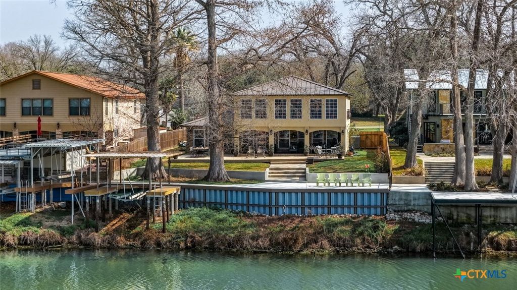 Image 47 of property listing at 232 Lake Ridge Drive, Seguin, TX 78155