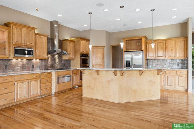 10326 S 179th Street, Omaha, NE 68136