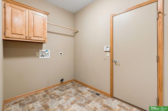 10326 S 179th Street, Omaha, NE 68136