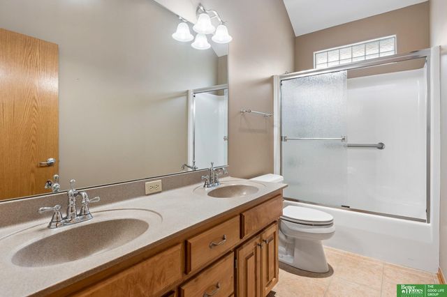 10326 S 179th Street, Omaha, NE 68136