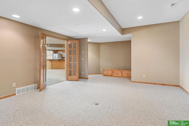 10326 S 179th Street, Omaha, NE 68136