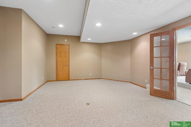 10326 S 179th Street, Omaha, NE 68136