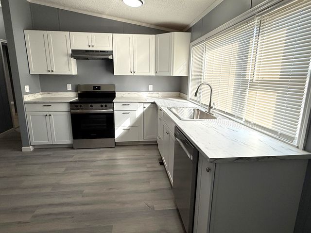 584 Rabbit Trail Rd, SE, Leoma, TN 38468