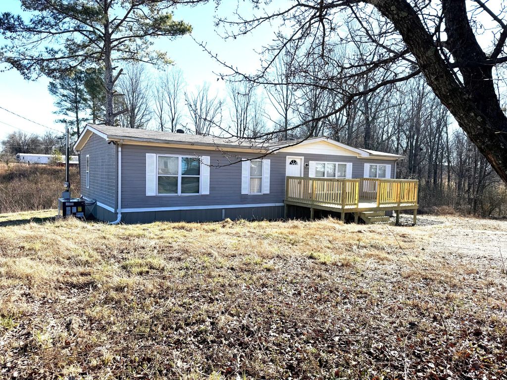 584 Rabbit Trail Rd, SE, Leoma, TN 38468