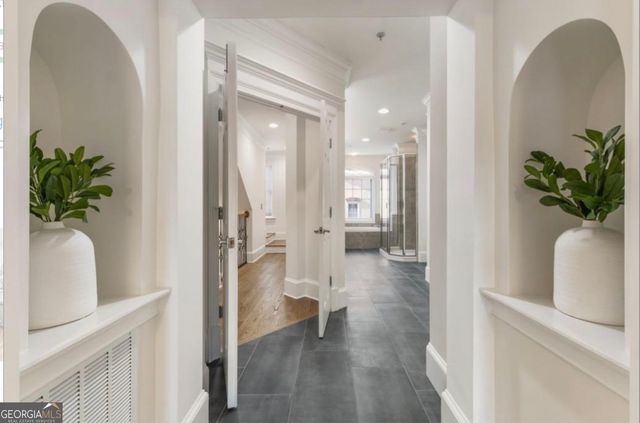 802 Clifton Heights Lane NE, Atlanta, GA 30329