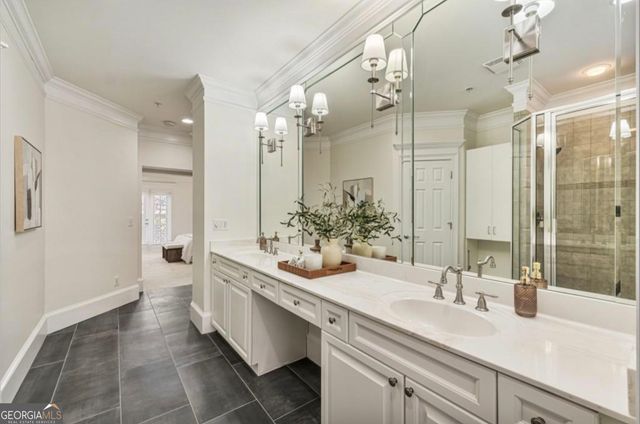 802 Clifton Heights Lane NE, Atlanta, GA 30329