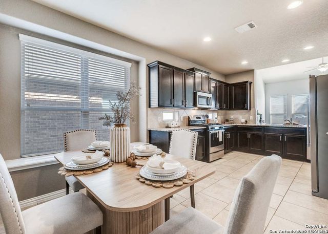 14218 Saratoga, San Antonio, TX 78254