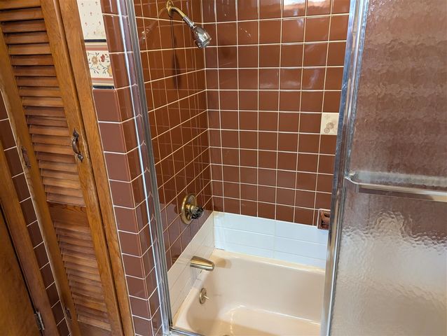 122 N Hudson Street, Coldwater, MI 49036