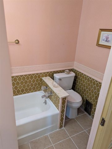 122 N Hudson Street, Coldwater, MI 49036