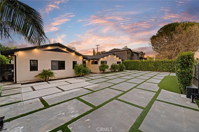 23103 Leonora, Woodland Hills, CA 91367