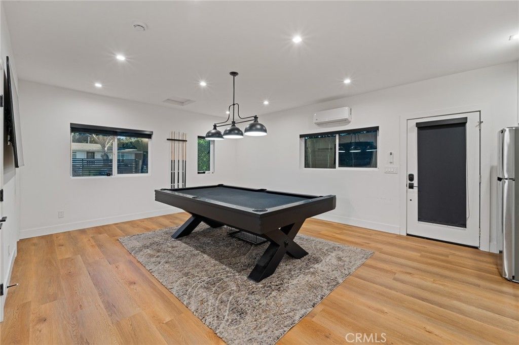 Image 31 of property listing at 23103 Leonora, Woodland Hills, CA 91367