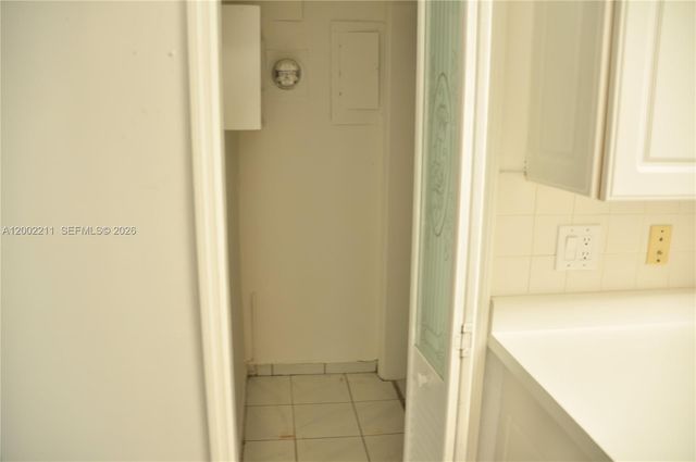 1301 W 61st Pl, Hialeah, FL 33012