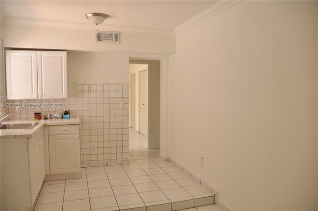 1301 W 61st Pl, Hialeah, FL 33012