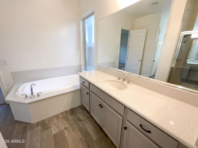 2312 E SUSAN Drive, Gilbert, AZ 85298