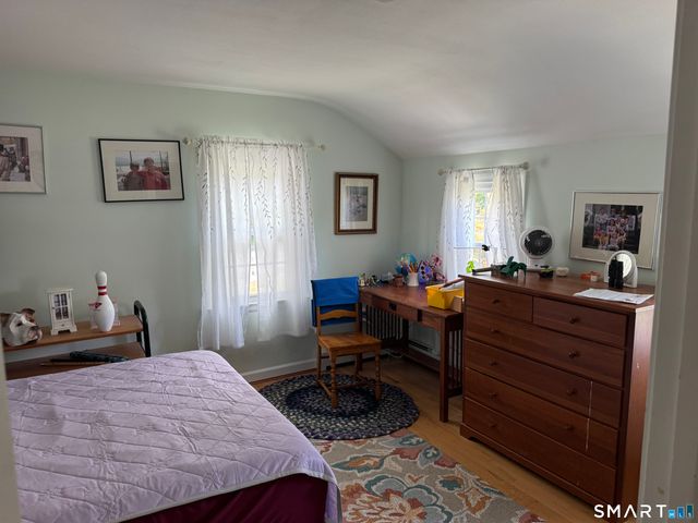 28 Crestwood Road, Simsbury, CT 06070