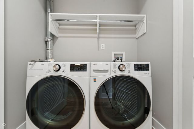 146 W Erie Street 1301, Chicago, IL 60654