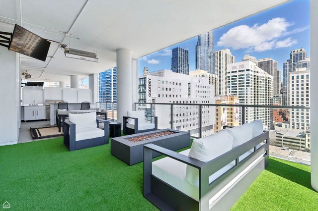 146 W Erie Street 1301, Chicago, IL 60654