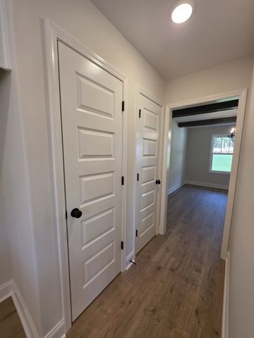 965 Palmyra Rd, Clarksville, TN 37040