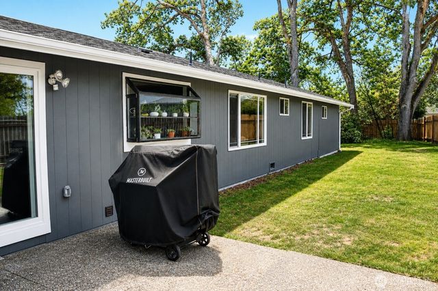 7214 97th Avenue SW, Lakewood, WA 98498