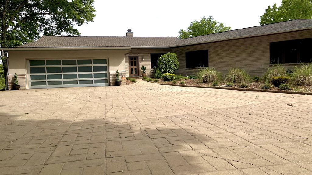 4434 Brush Hill Rd, Nashville, TN 37216