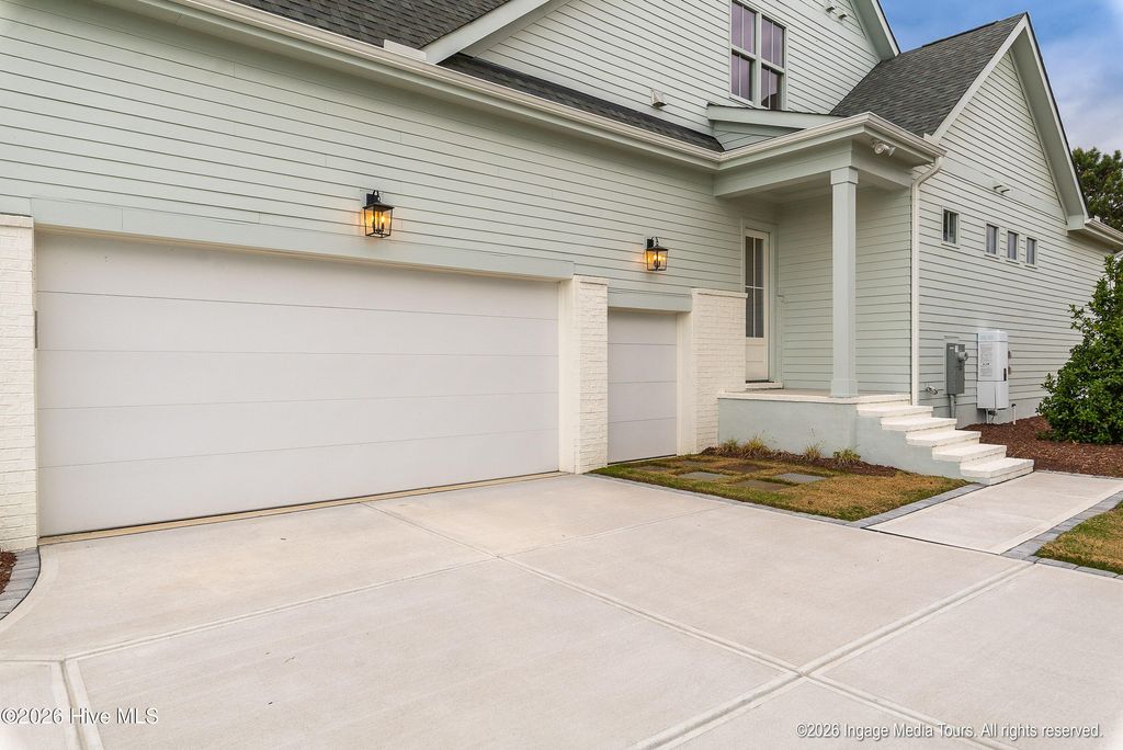 Image 3 of property listing at 154 Pine Tree Point, Snow Hill, NC 28580