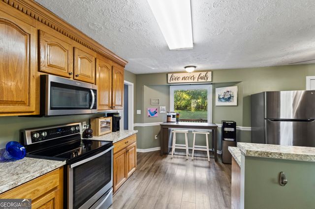 106 S Oaks Lane, Warner Robins, GA 31088