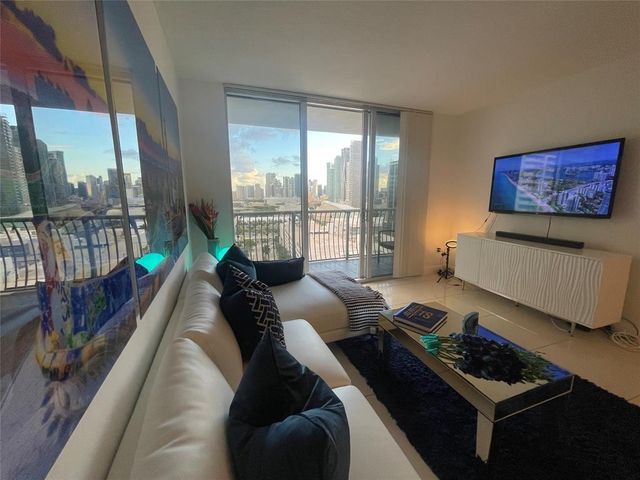 1750 N Bayshore Drive 2106, Miami, FL 33132