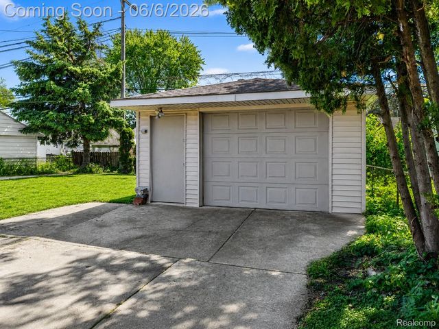 12770 Nathaline, Redford Charter Township, MI 48239