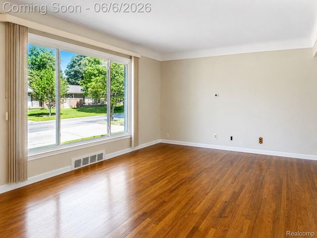 12770 Nathaline, Redford Charter Township, MI 48239