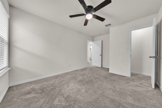 9106 Fall Creek Court, Arlington, TX 76002