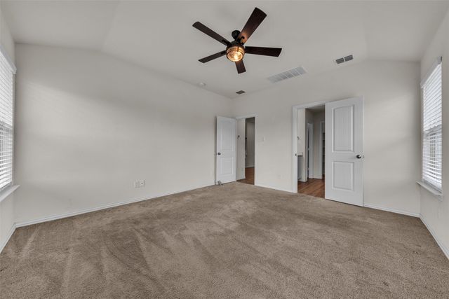 9106 Fall Creek Court, Arlington, TX 76002