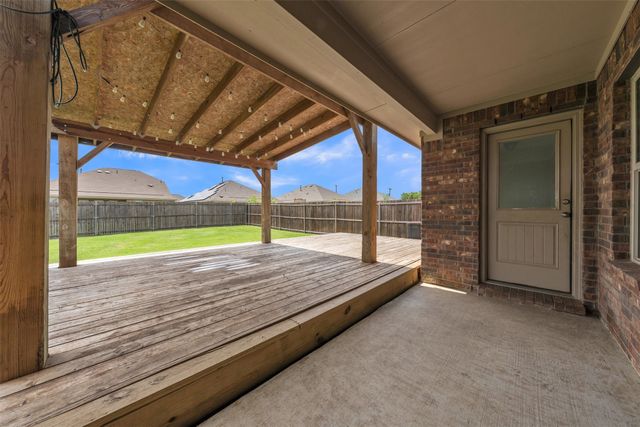 9106 Fall Creek Court, Arlington, TX 76002
