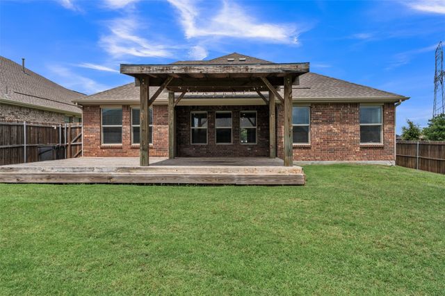 9106 Fall Creek Court, Arlington, TX 76002