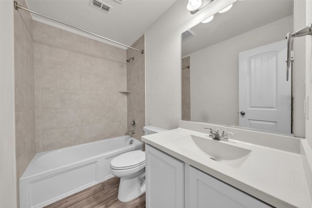 9106 Fall Creek Court, Arlington, TX 76002