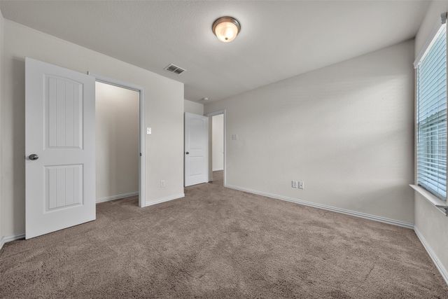 9106 Fall Creek Court, Arlington, TX 76002