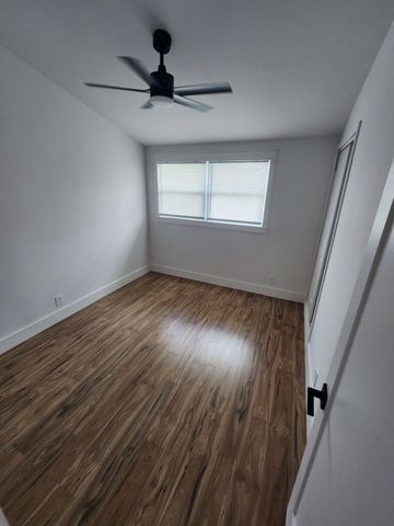 214 SW 4TH Street, Boca Raton, FL 33432