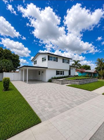 214 SW 4TH Street, Boca Raton, FL 33432