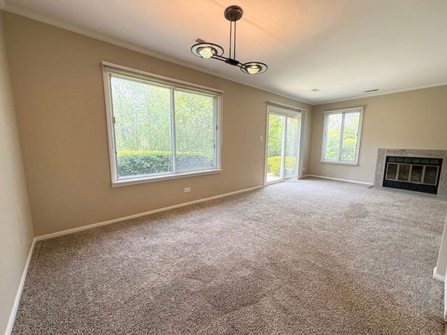 1344 BARCLAY Lane 1344, Deerfield, IL 60015