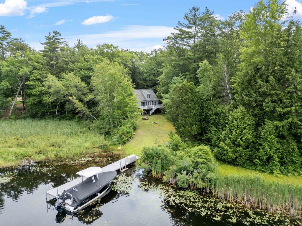 186 Gilman Point Road, Moultonborough, NH 03254