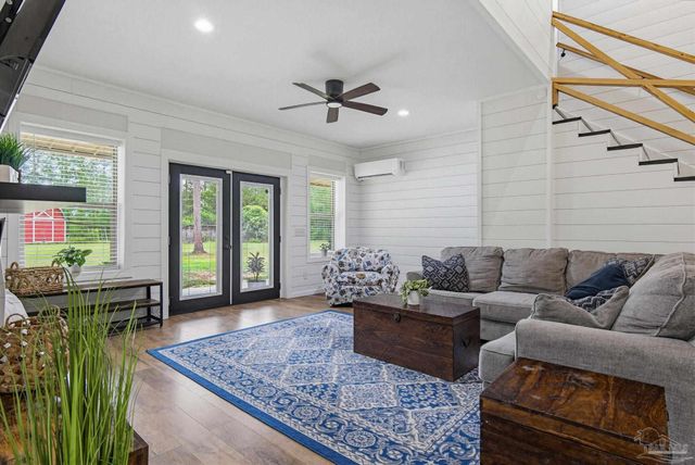 1660 Annie Penton Rd, Jay, FL 32565