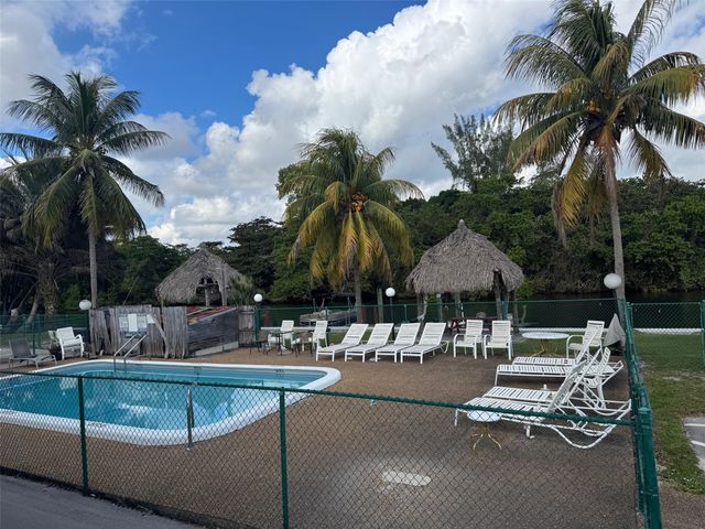 3211 SW 44th St 209, Fort Lauderdale, FL 33312