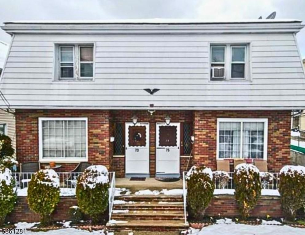 73 Maple St, Paterson City, NJ 07522