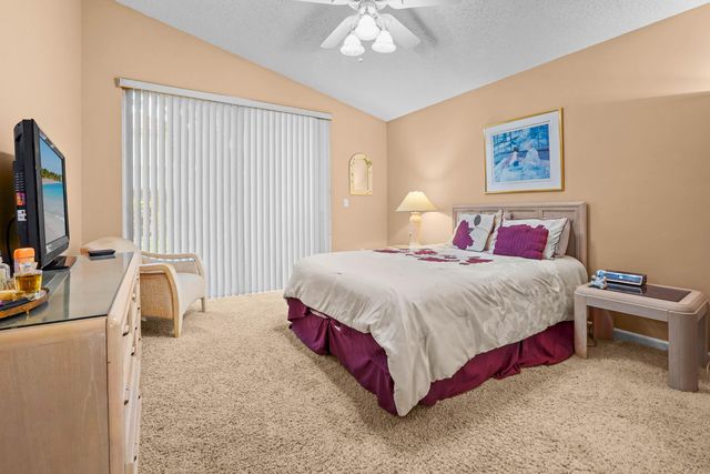 7851 Oak Grove Circle, Lake Worth, FL 33467