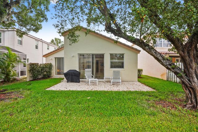 7851 Oak Grove Circle, Lake Worth, FL 33467