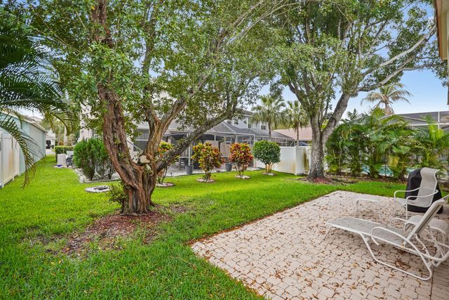 7851 Oak Grove Circle, Lake Worth, FL 33467