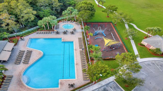 7851 Oak Grove Circle, Lake Worth, FL 33467