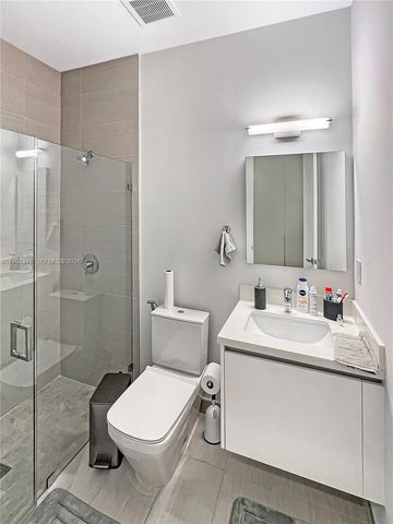 16640 Sunset Way, Weston, FL 33326