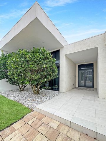 16640 Sunset Way, Weston, FL 33326