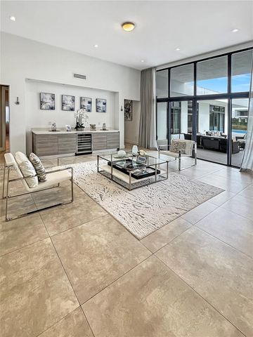 16640 Sunset Way, Weston, FL 33326
