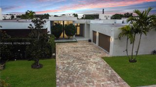 16640 Sunset Way, Weston, FL 33326